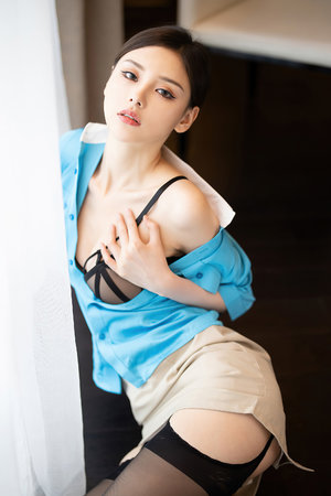 (公妇)书房高H欲火